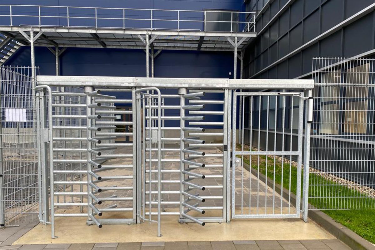 Turnstile door